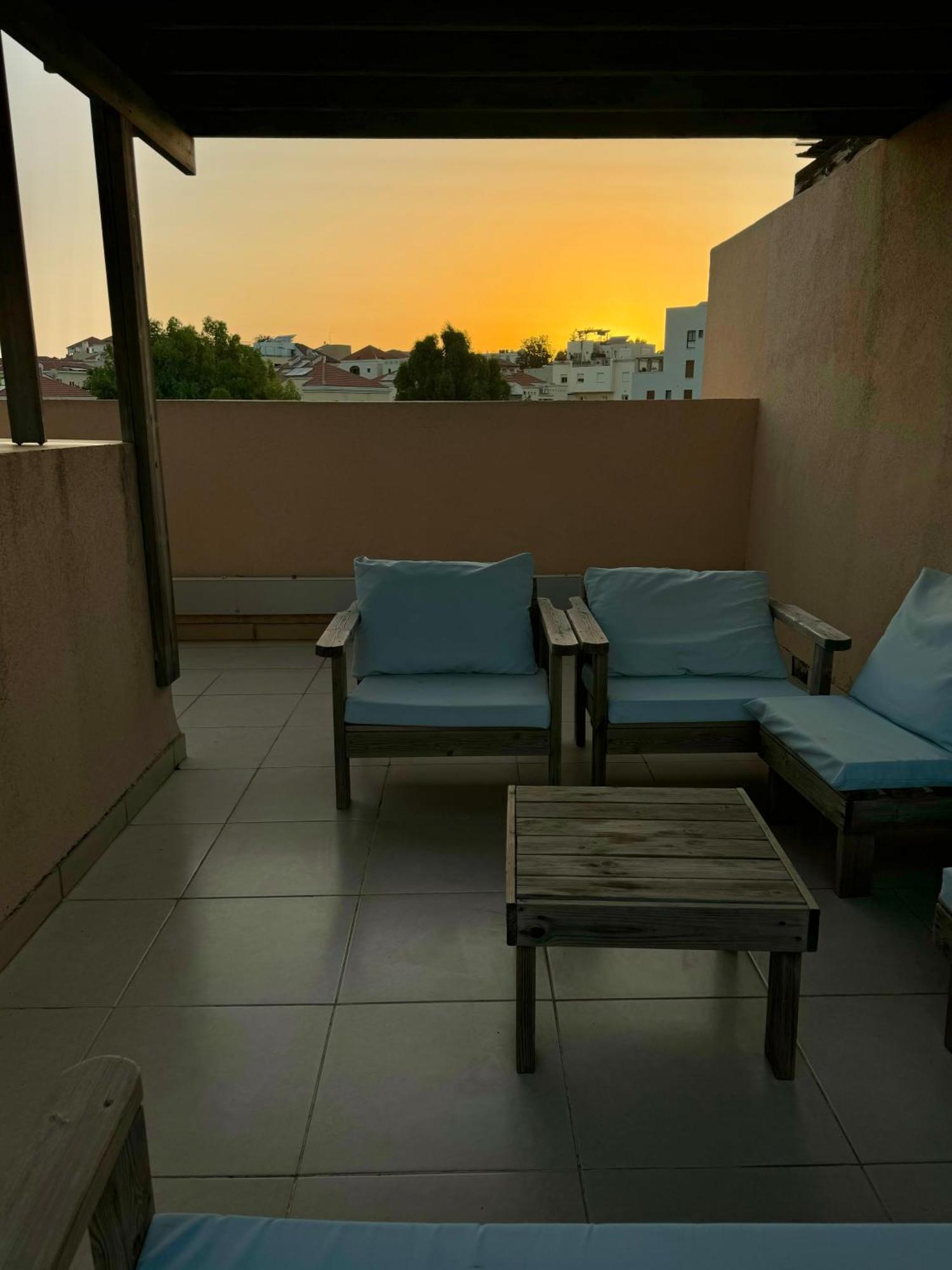 Old Jaffa'S Penthouse Boutique Hostel Тель-Авив Экстерьер фото