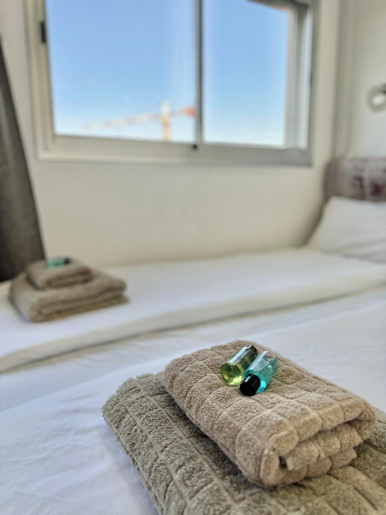 Old Jaffa'S Penthouse Boutique Hostel Тель-Авив Экстерьер фото